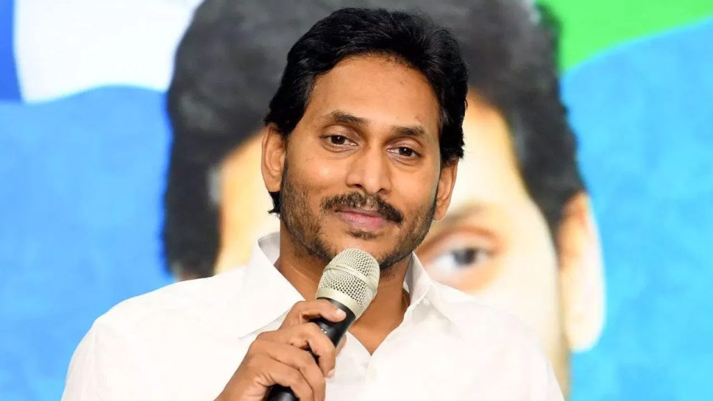 సిండికేట్ల రూపంలో కోట్లు కొల్లగొడుతున్నారు: వైసీపీ అధినేత జగన్ సంచలన ఆరోపణలు.